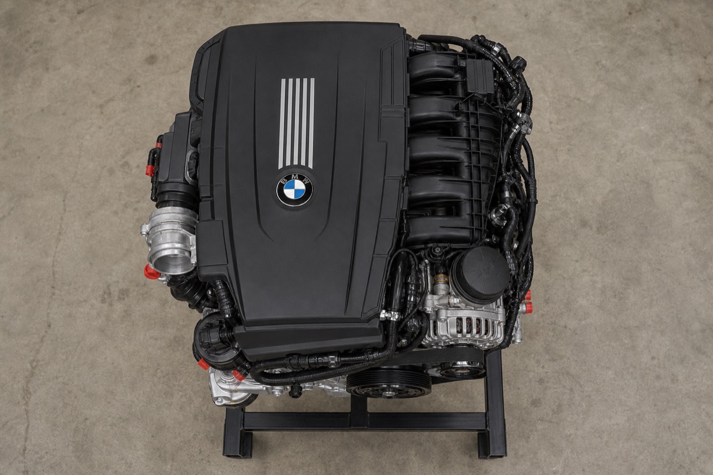 Straight-six engine in the studio